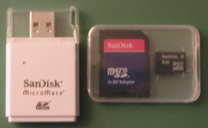 Micro-SDHC SanDisk 4GB + adattatore + usb reader